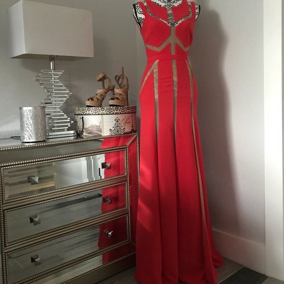 BCBGMaxAzria Dresses & Skirts - BCBG Maxazria “IMOGENE” Poppy Evening Dress Gown